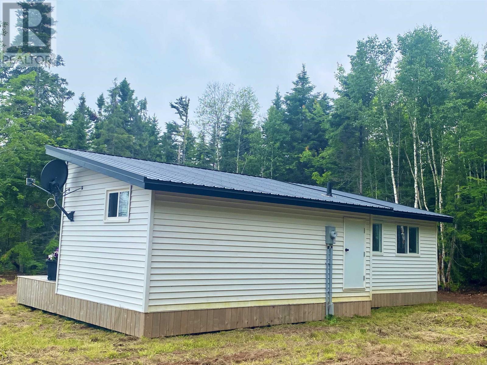36 FRANCIS Drive - 3