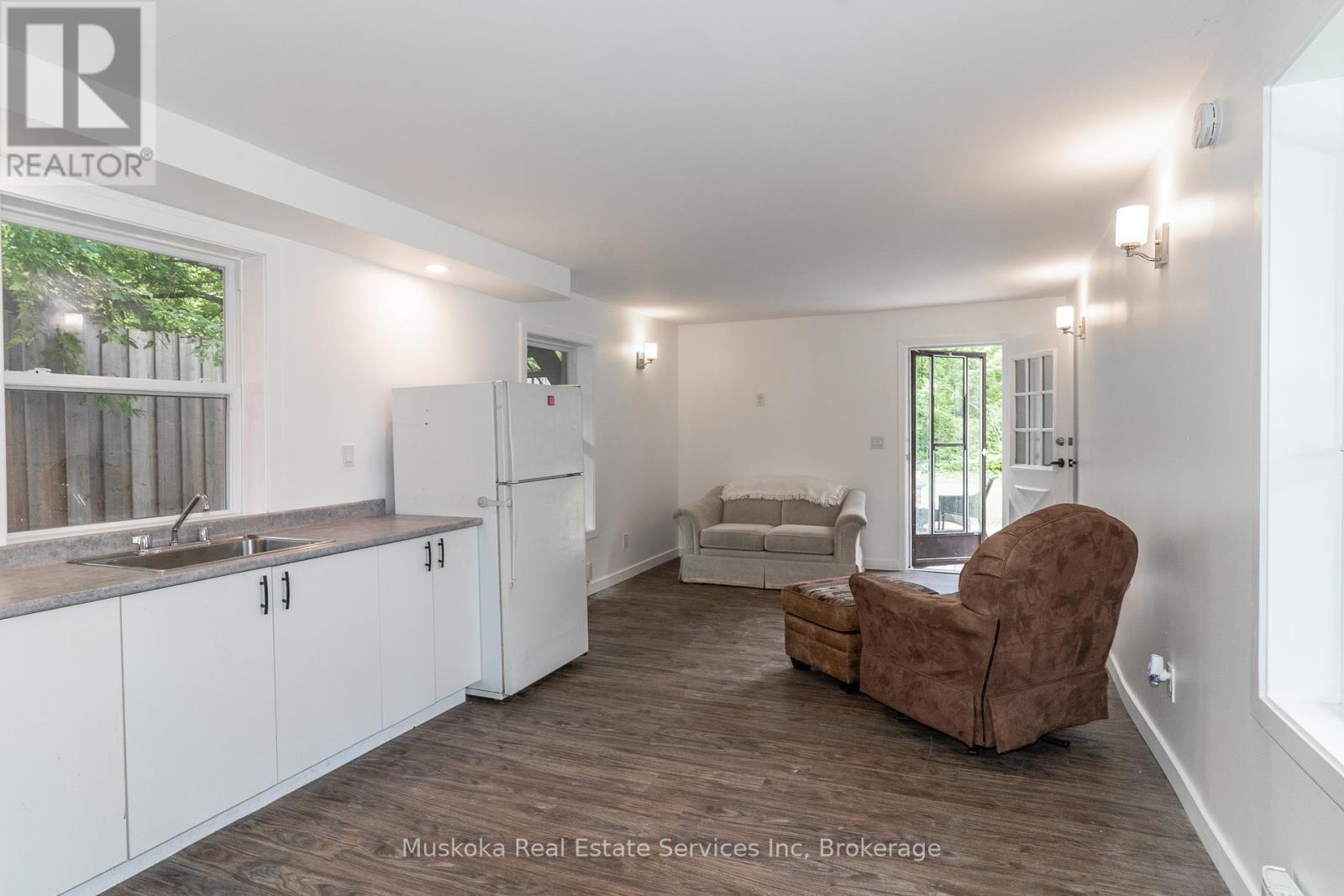 Photo 14 of 132 Mcmurray Street, Bracebridge ON
