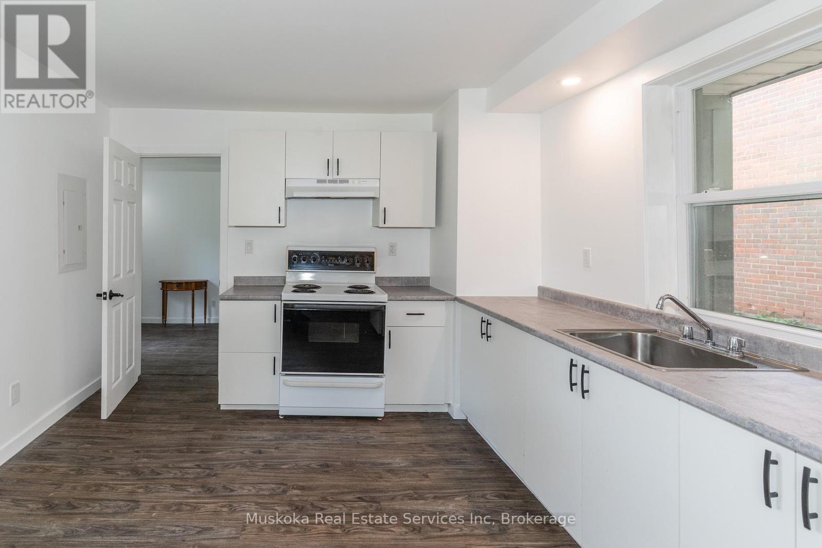 Photo 33 of 132 Mcmurray Street, Bracebridge ON