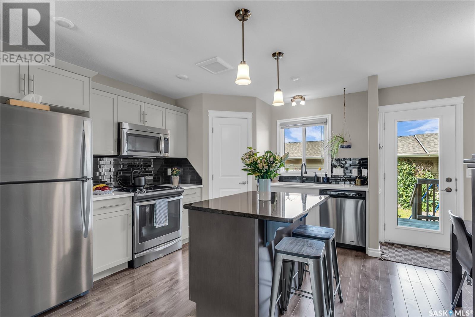 Single Family House 2 Level for Sale in  Maningas BEND Saskatoon 