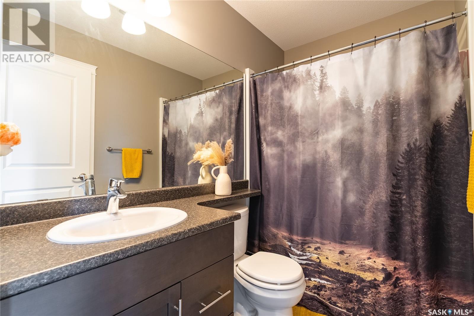 Single Family House 2 Level for Sale in  Maningas BEND Saskatoon 