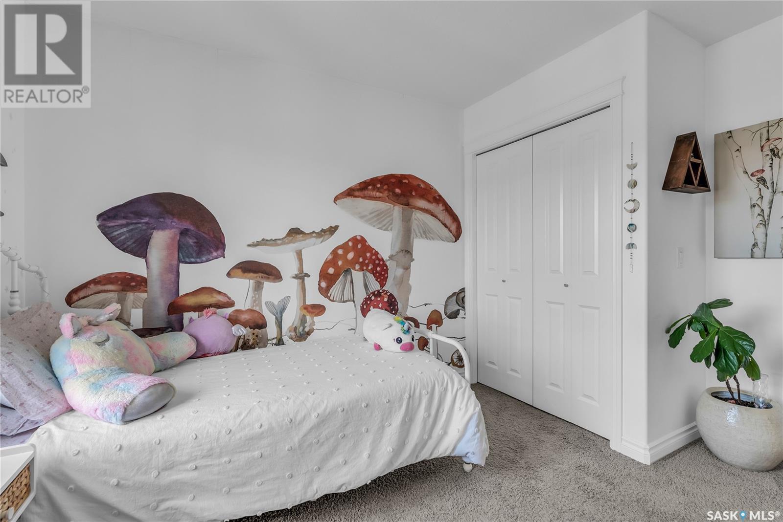 Single Family House 2 Level for Sale in  Maningas BEND Saskatoon 