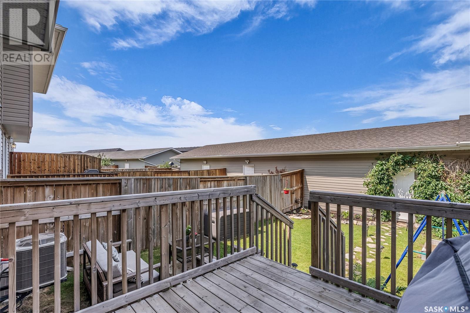 Single Family House 2 Level for Sale in  Maningas BEND Saskatoon 