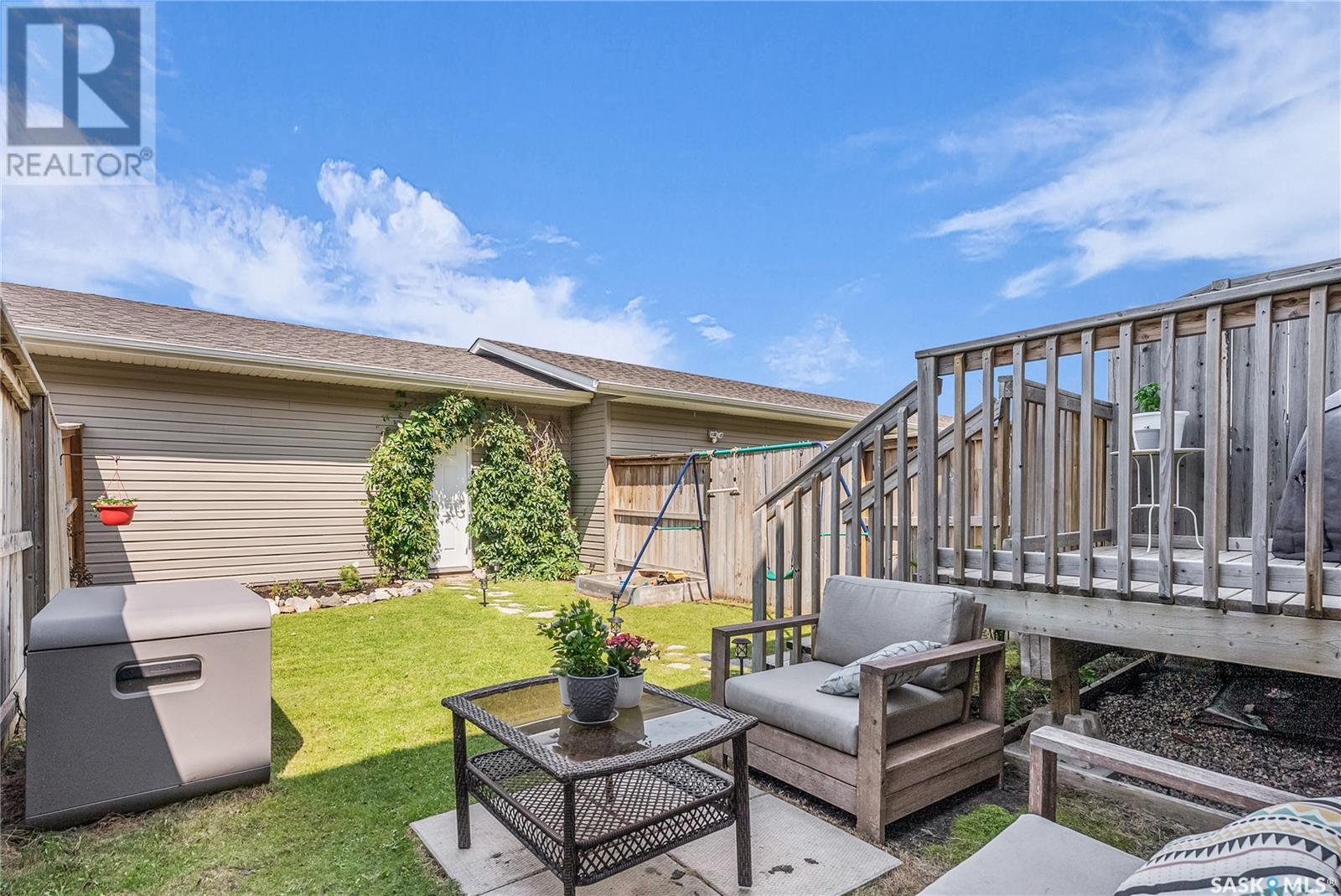 Single Family House 2 Level for Sale in  Maningas BEND Saskatoon 