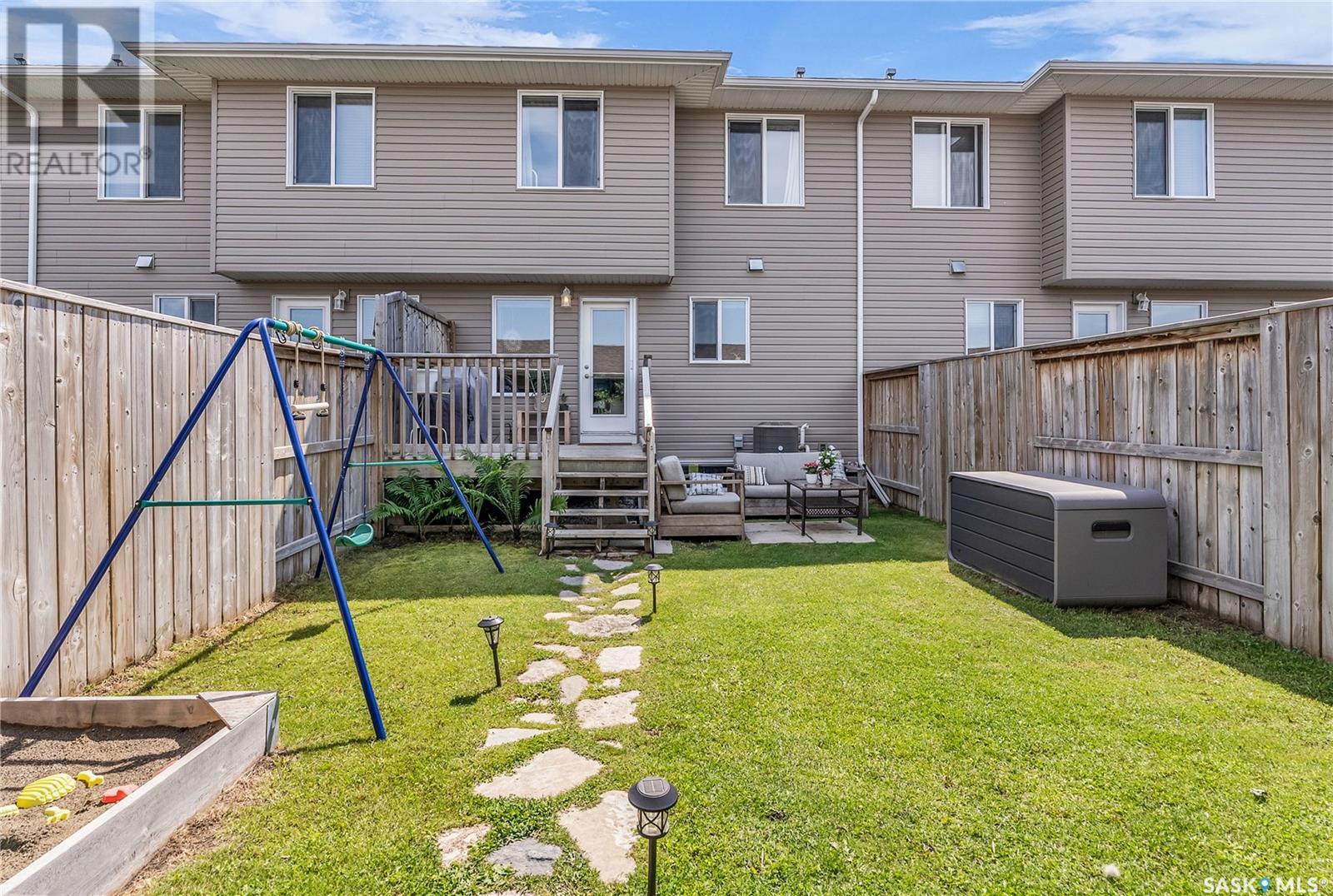 Single Family House 2 Level for Sale in  Maningas BEND Saskatoon 