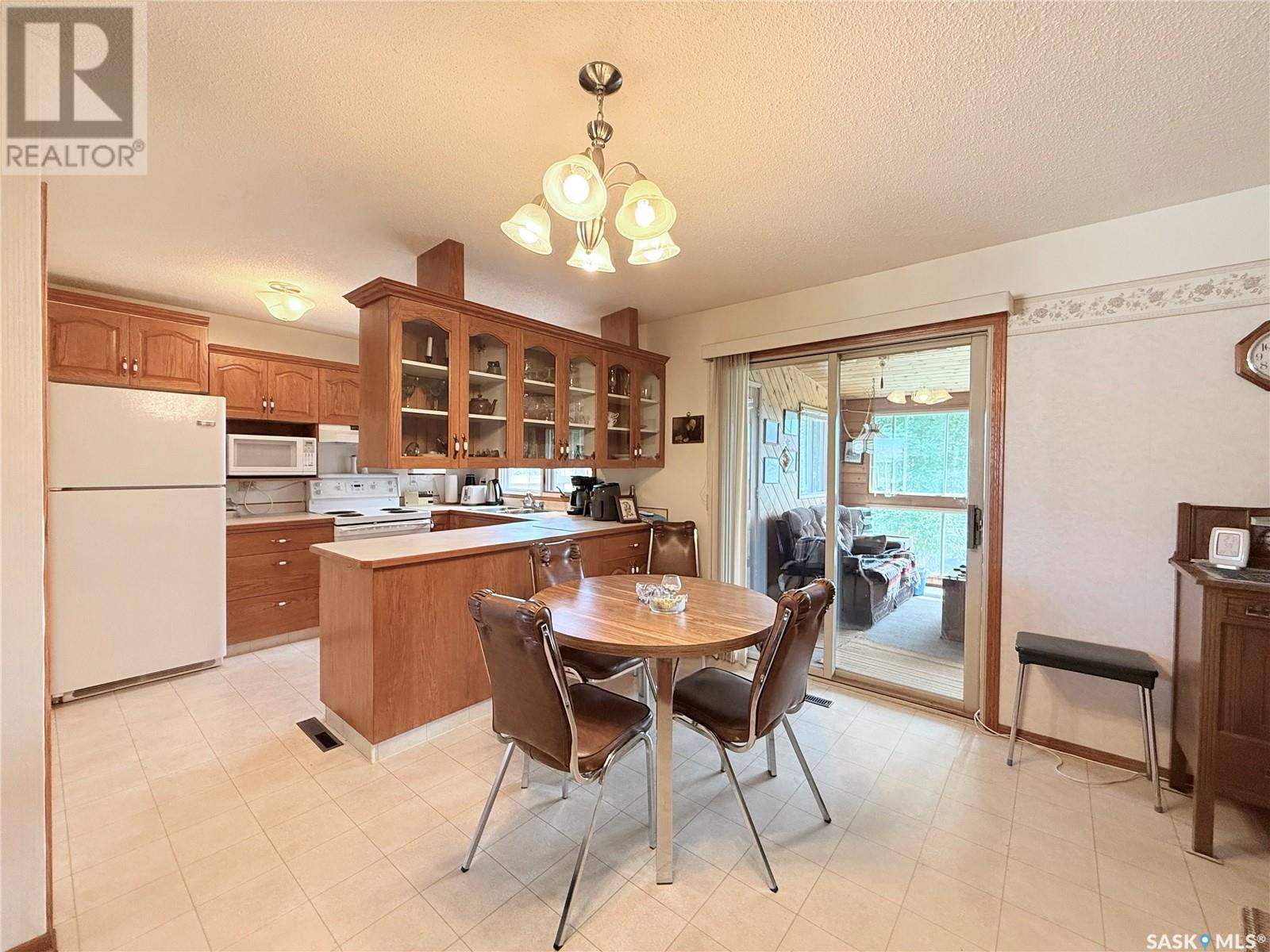 Photo 21 of 51 Tufts Crescent, Outlook SK