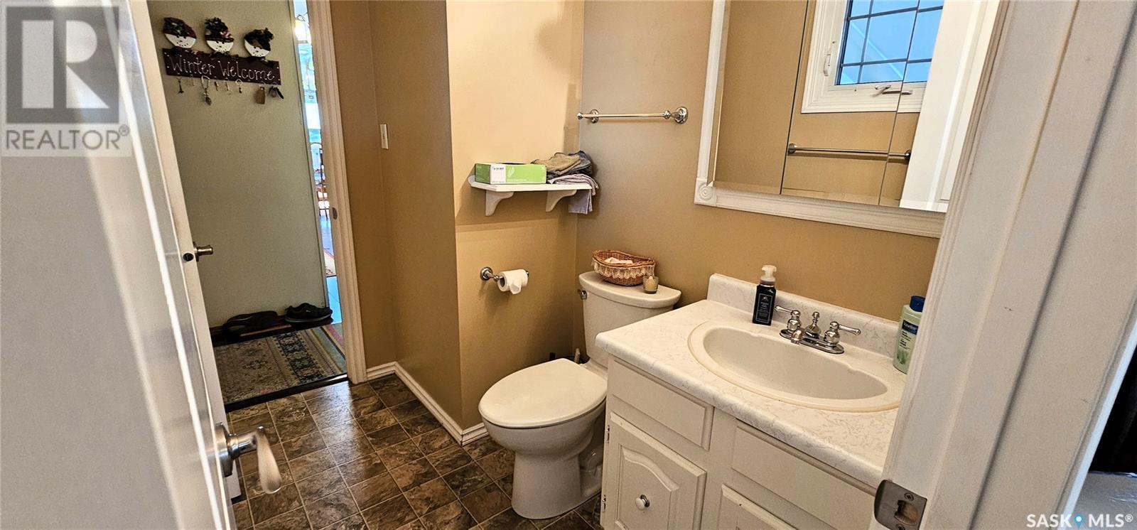 Photo 2 of 1511 98th Street, Tisdale SK
