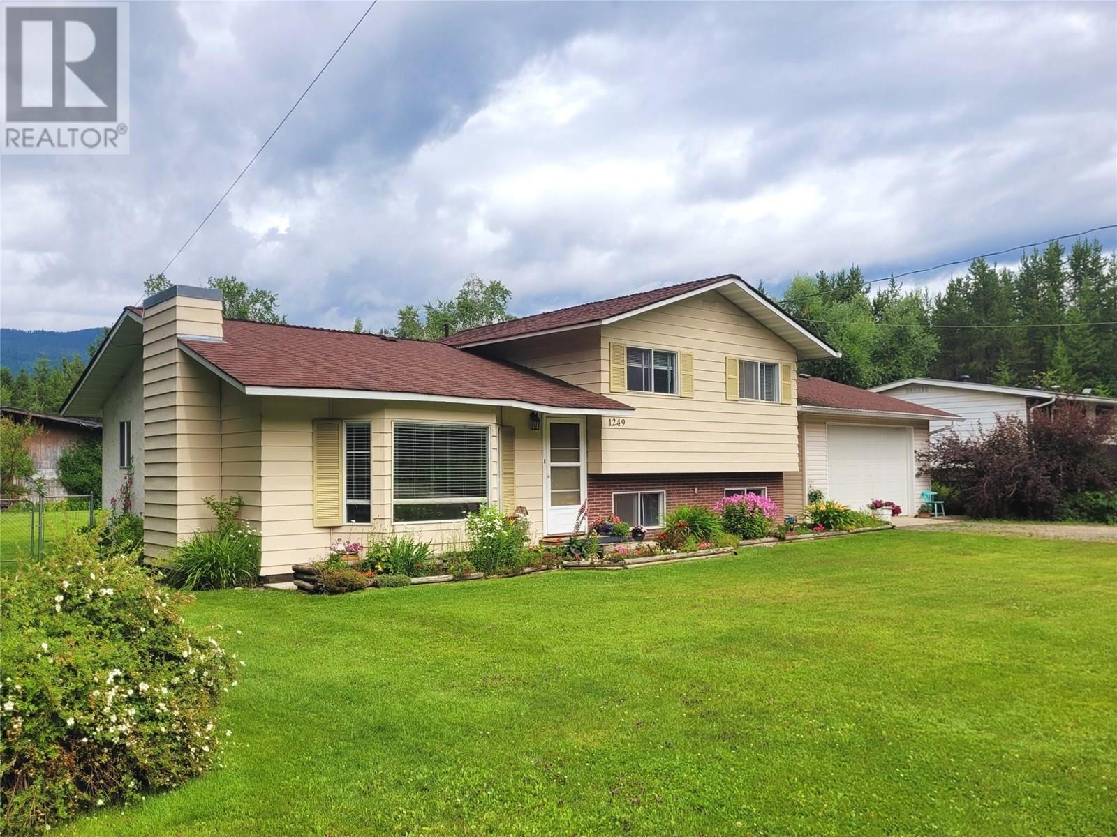 1249 Thompson Drive, Clearwater