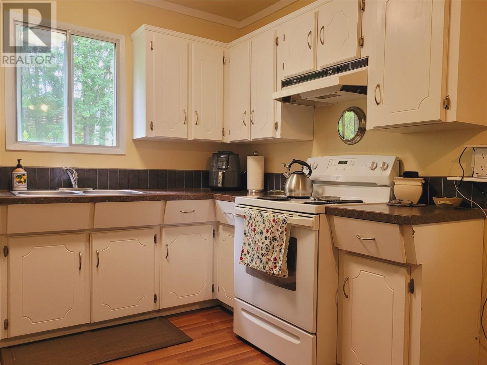 1249 Thompson Drive, Clearwater