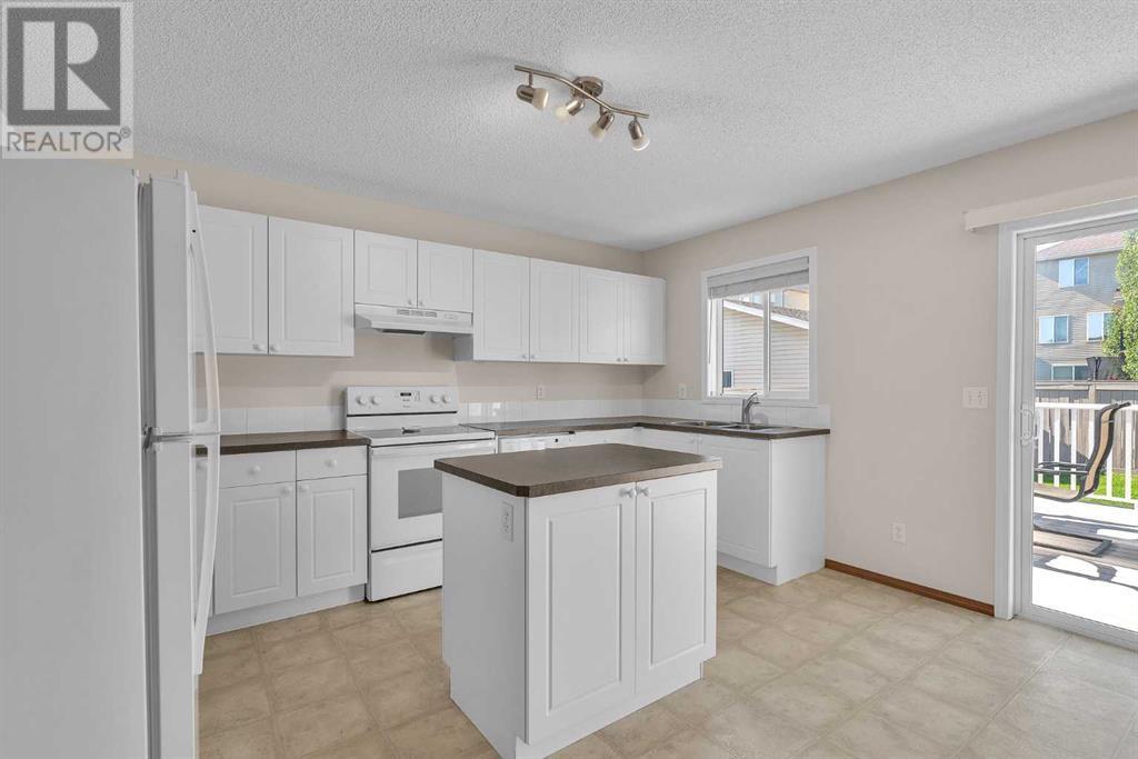 Single Family House for Sale in  Covepark Way NE Coventry Hills Calgary 