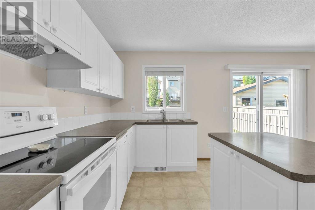 Single Family House for Sale in  Covepark Way NE Coventry Hills Calgary 