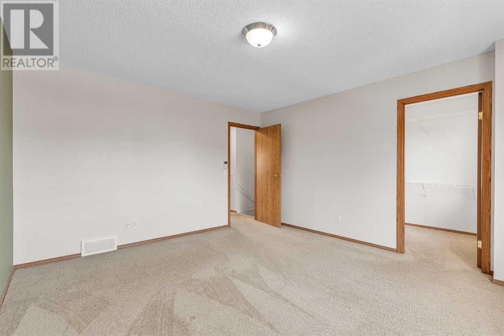 Single Family House for Sale in  Covepark Way NE Coventry Hills Calgary 