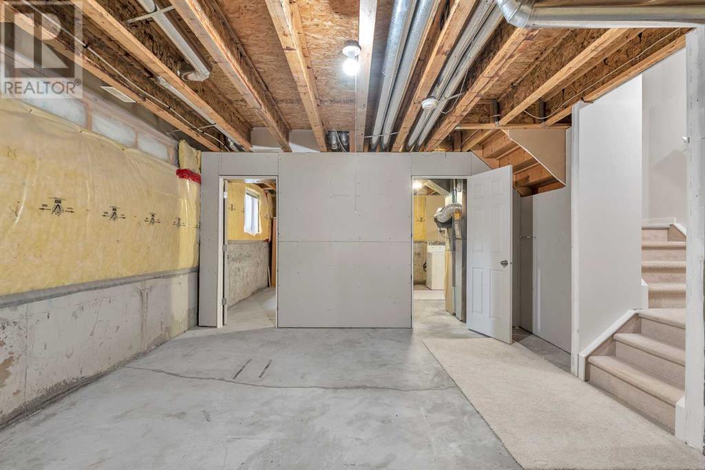 Single Family House for Sale in  Covepark Way NE Coventry Hills Calgary 