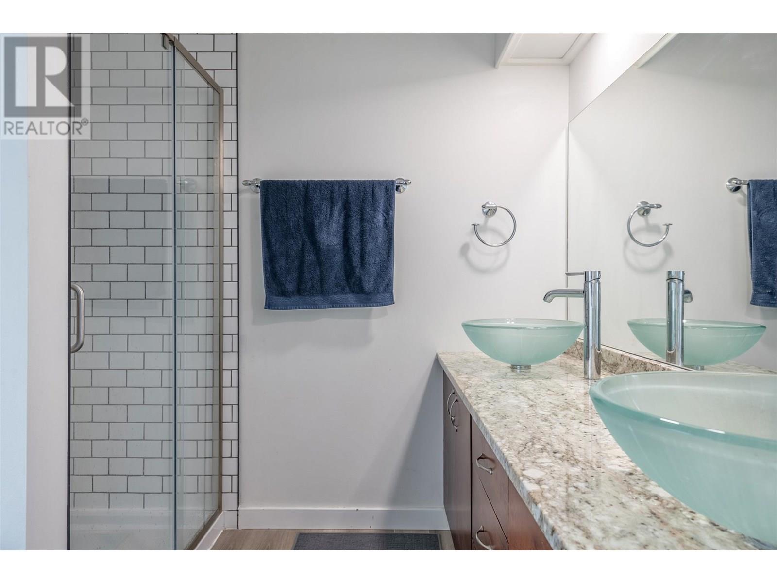 3445 Sidney Crescent, Spallumcheen