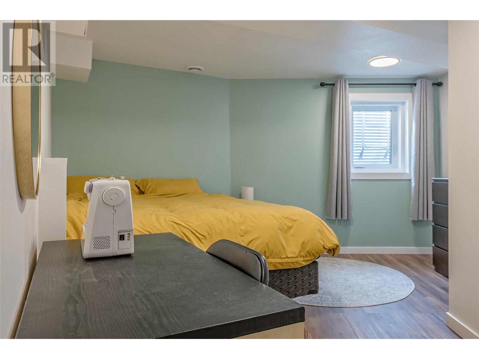 3445 Sidney Crescent, Spallumcheen