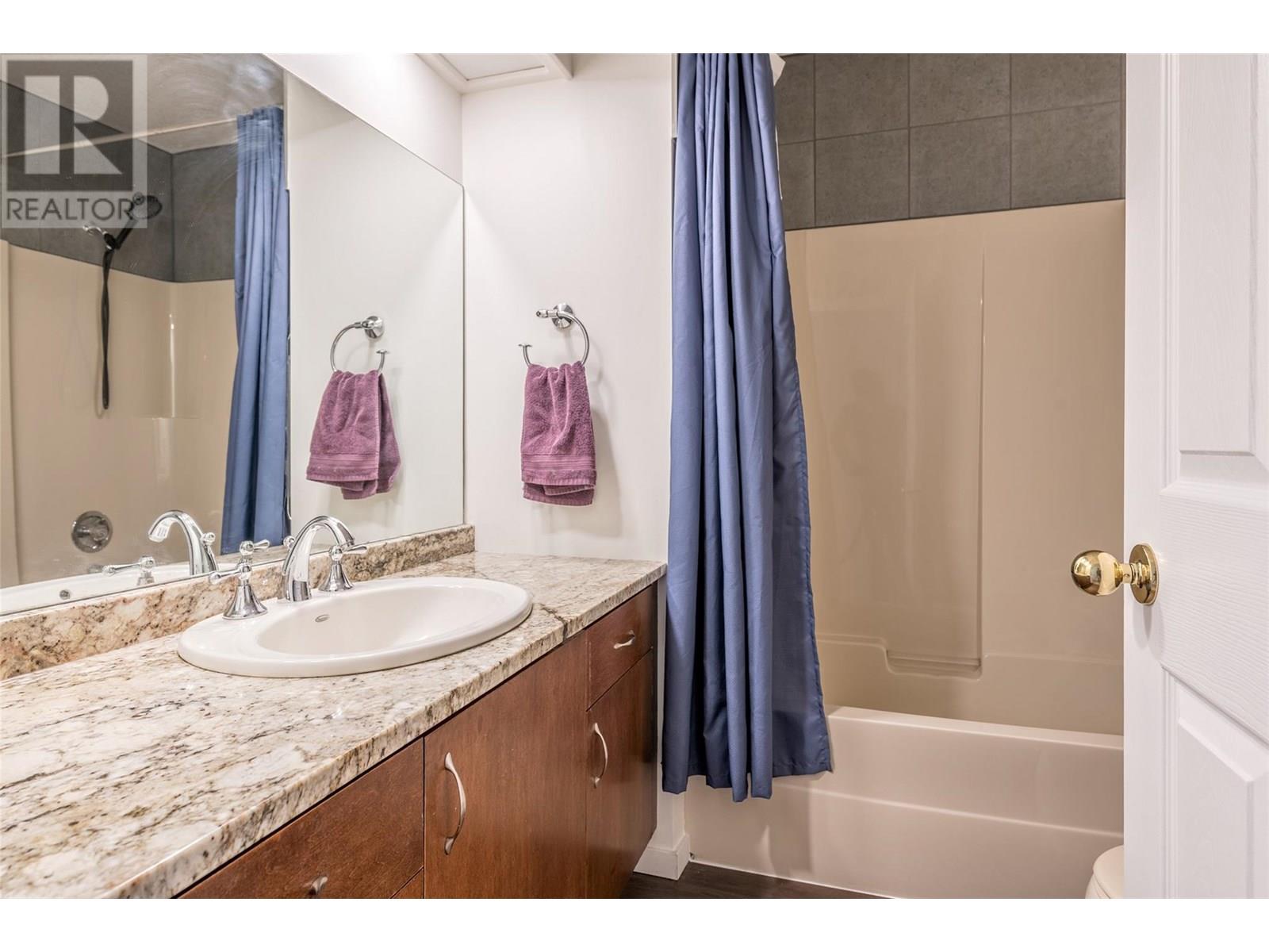 3445 Sidney Crescent, Spallumcheen