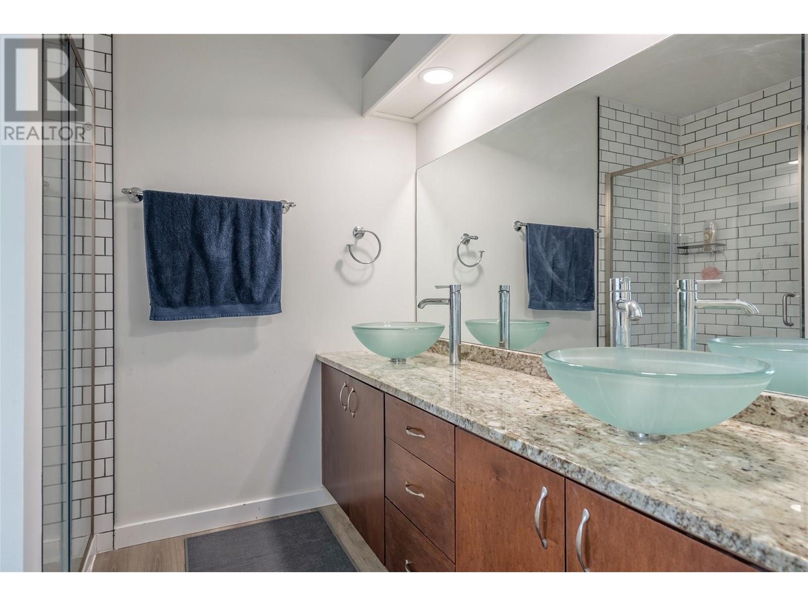 3445 Sidney Crescent, Spallumcheen