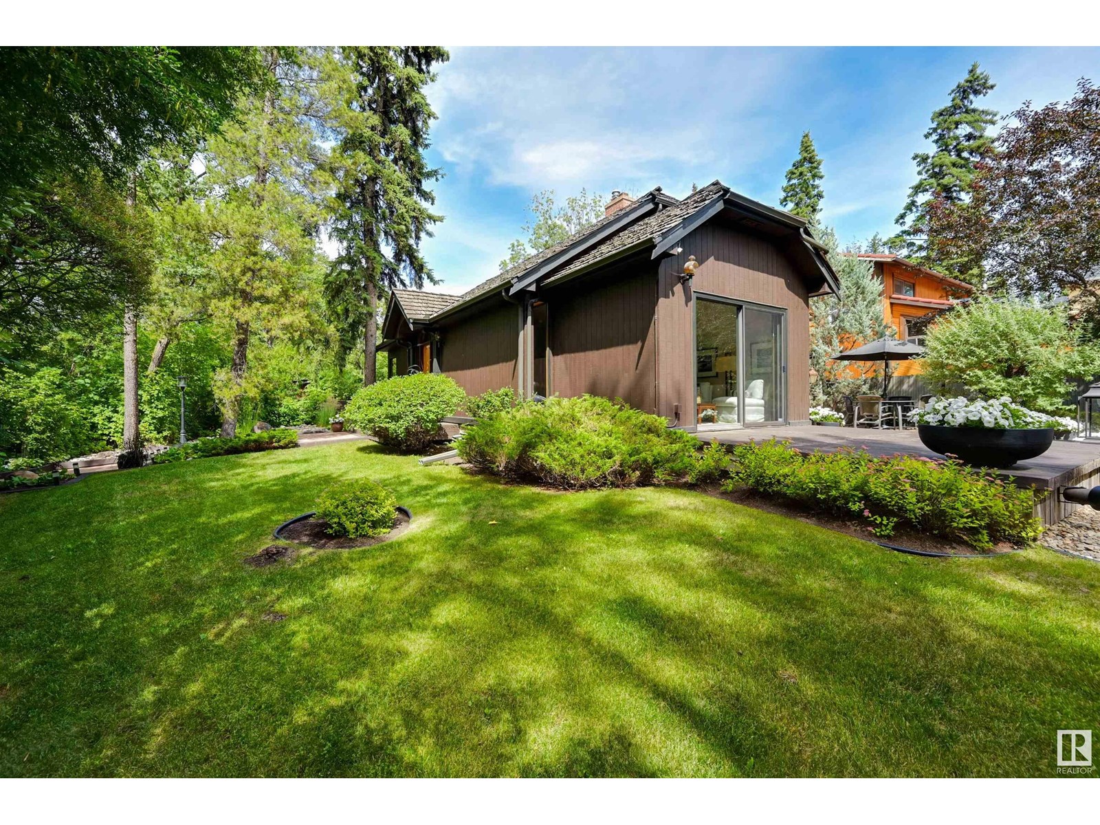 Photo 8 of 14232 Ravine Dr Nw, Edmonton AB