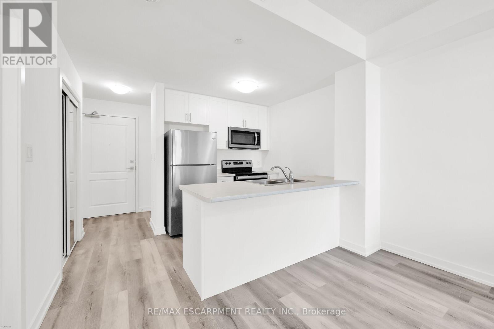 Photo 24 of 416 470 Dundas Street E, Hamilton ON