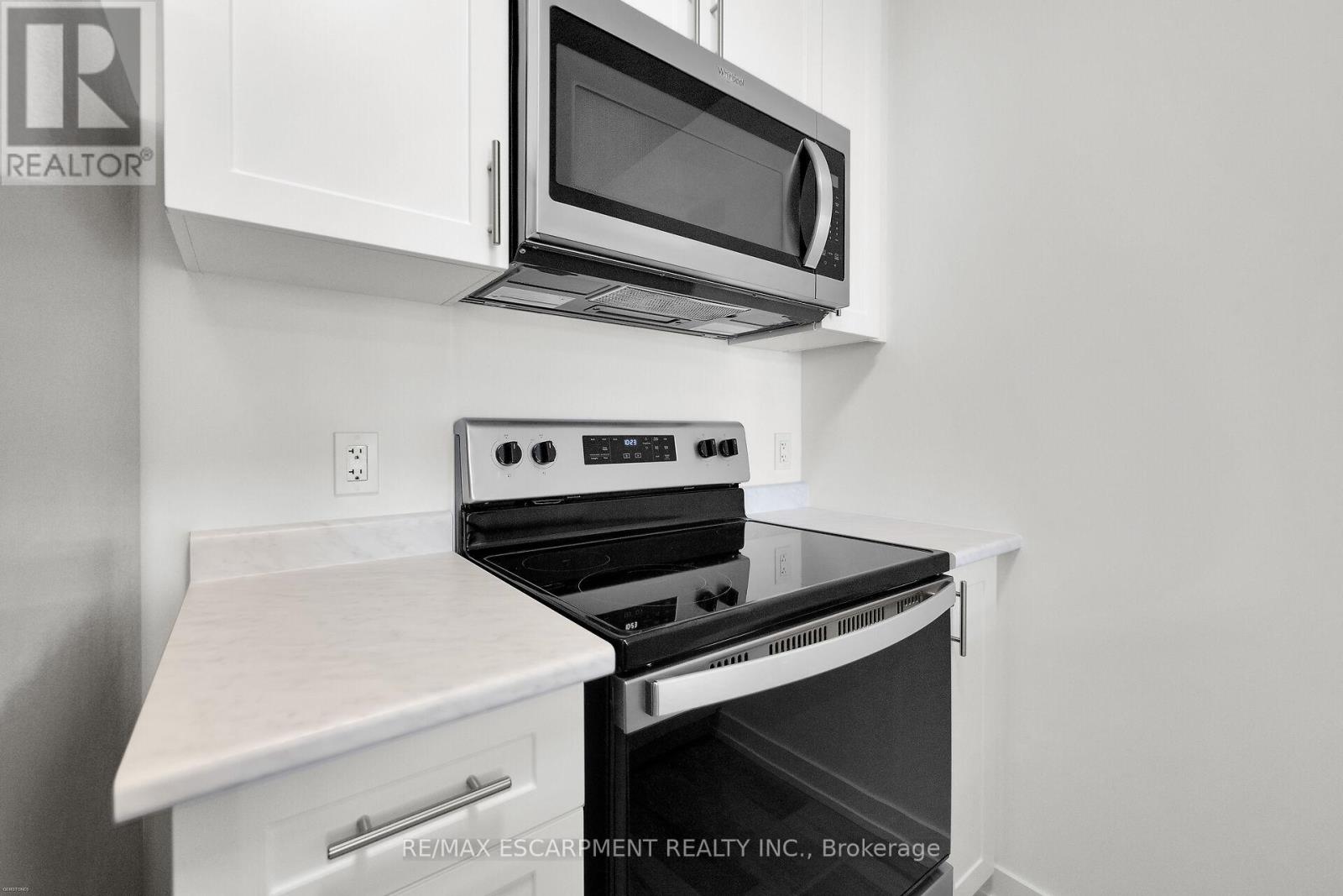 Photo 25 of 416 470 Dundas Street E, Hamilton ON