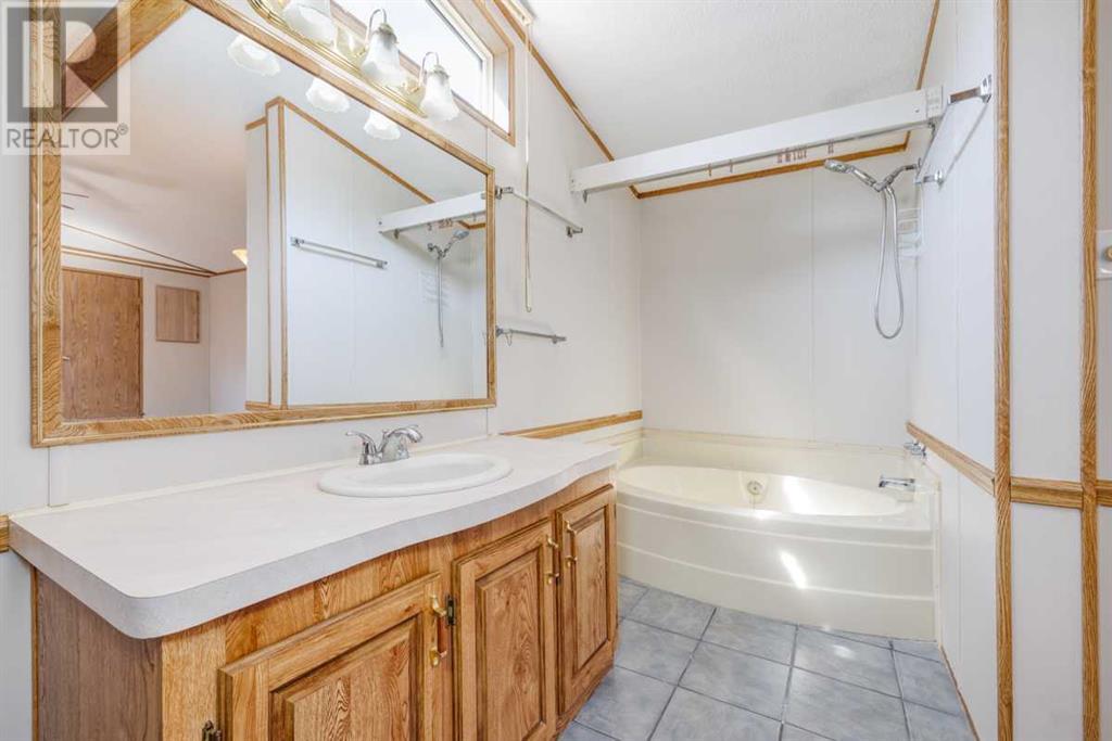 Single Family House Mobile Home for Sale in  Burroughs Manor NE Monterey Park Calgary 