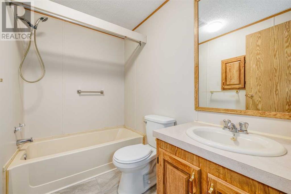 Single Family House Mobile Home for Sale in  Burroughs Manor NE Monterey Park Calgary 