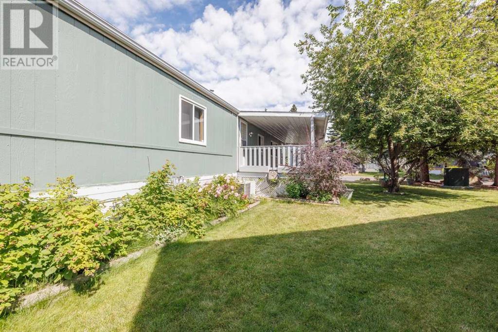 Single Family House Mobile Home for Sale in  Burroughs Manor NE Monterey Park Calgary 