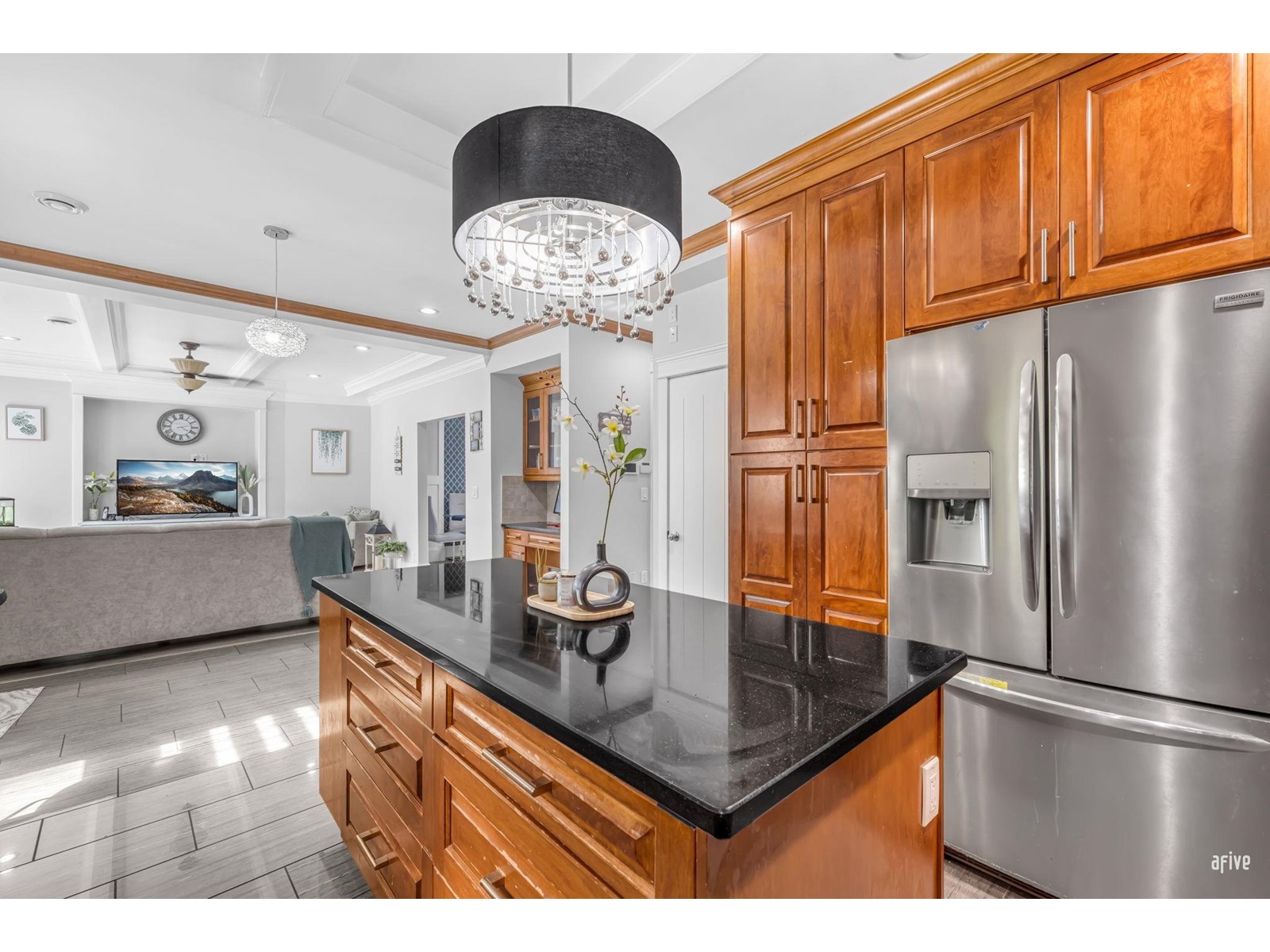 Photo 12 of 6287 148 A Street, Surrey BC