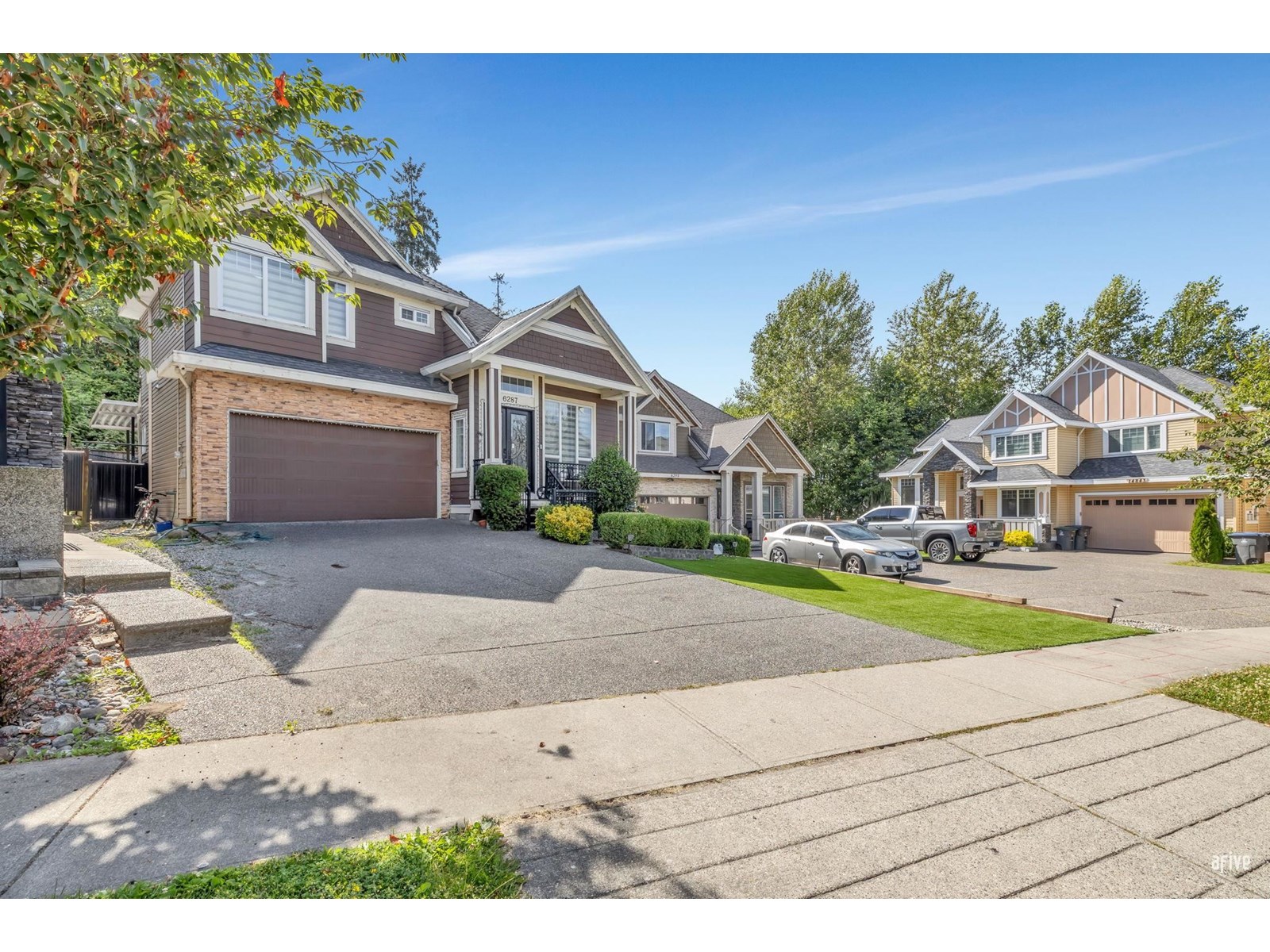 Photo 2 of 6287 148 A Street, Surrey BC