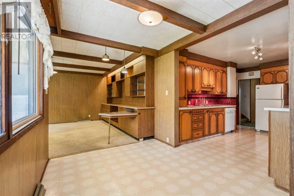 Single Family House Bi-level for Sale in   Street SW Richmond Calgary 