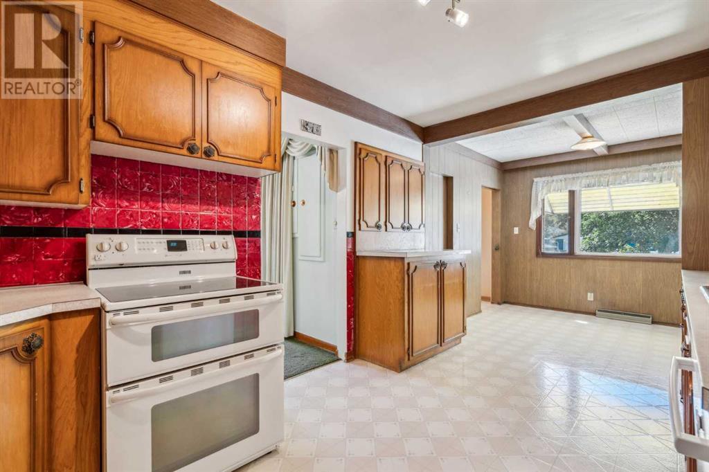 Single Family House Bi-level for Sale in   Street SW Richmond Calgary 
