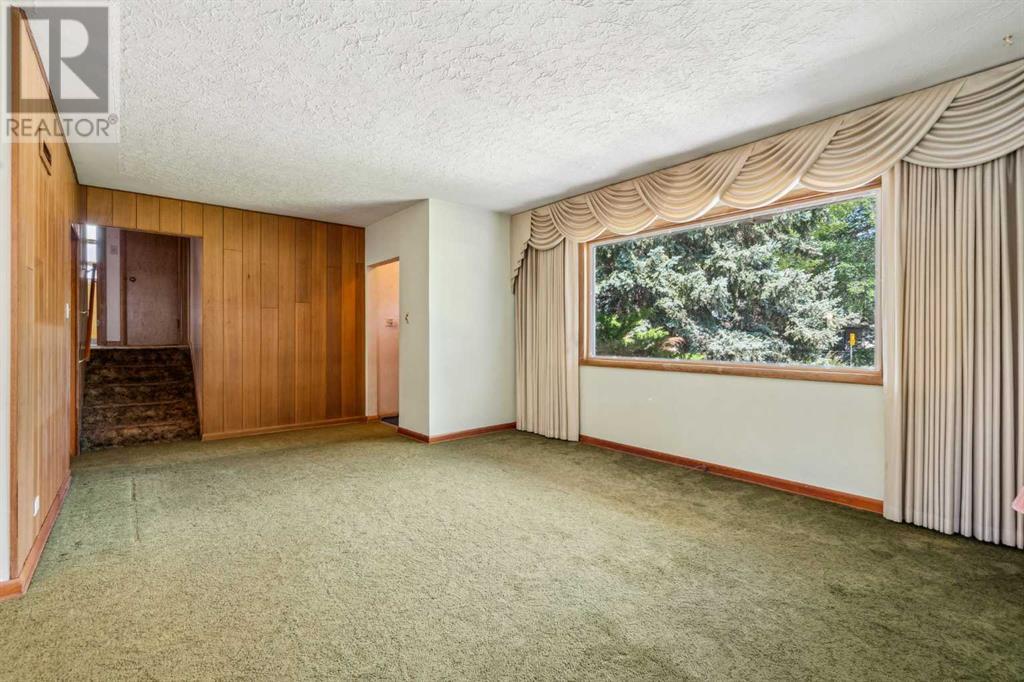 Single Family House Bi-level for Sale in   Street SW Richmond Calgary 