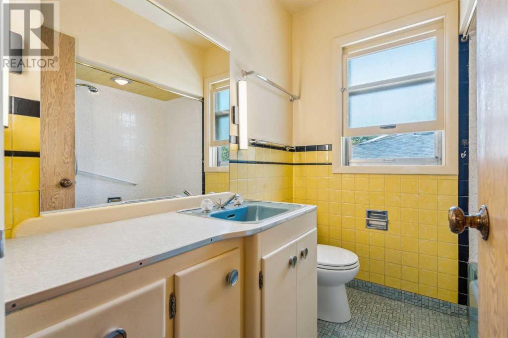 Single Family House Bi-level for Sale in   Street SW Richmond Calgary 