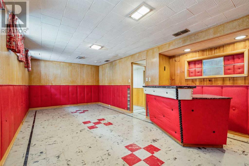 Single Family House Bi-level for Sale in   Street SW Richmond Calgary 