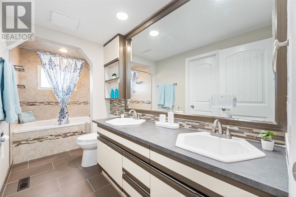 Single Family House 4 Level for Sale in  Penswood Place SE Penbrooke Meadows Calgary 