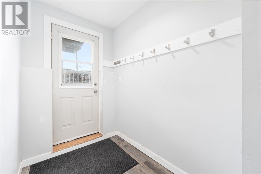 Single Family House 4 Level for Sale in  Penswood Place SE Penbrooke Meadows Calgary 