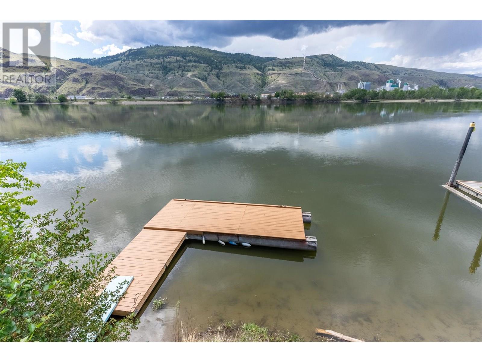 Photo 3 of 1765 Clifford Avenue, Kamloops BC