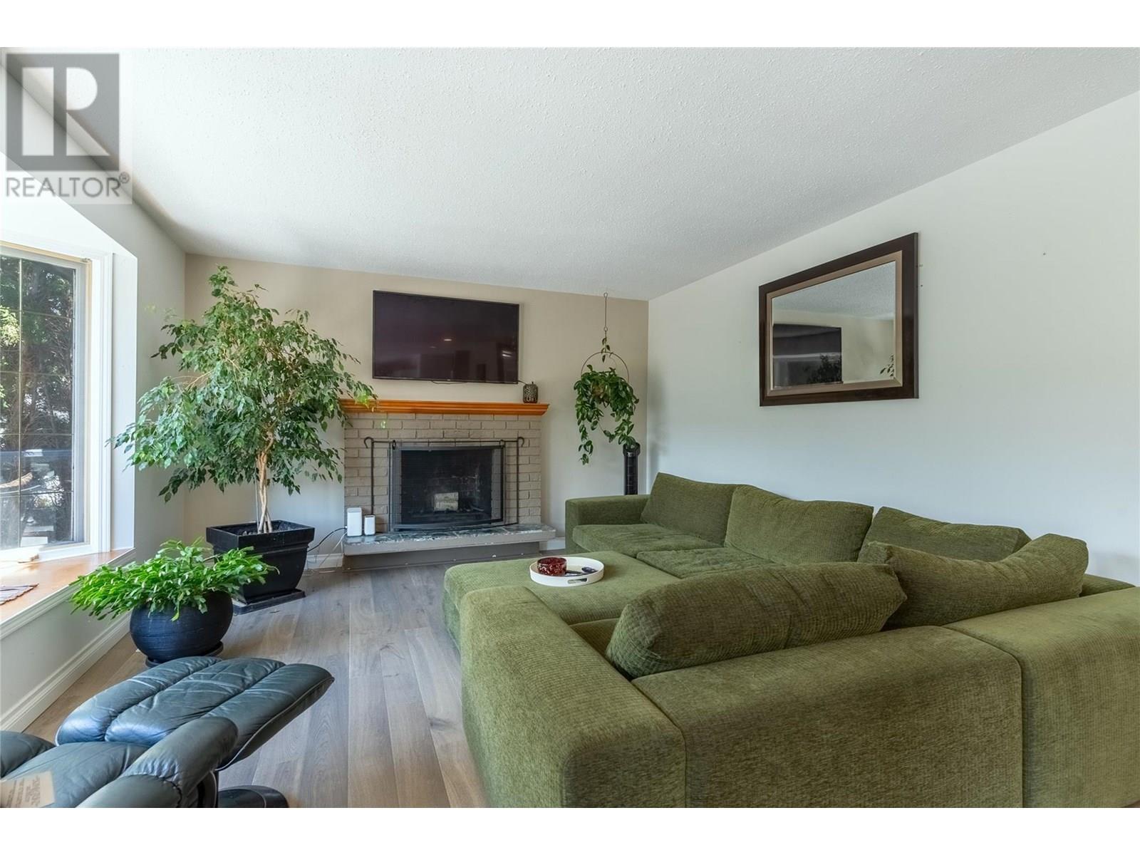 Photo 23 of 1765 Clifford Avenue, Kamloops BC
