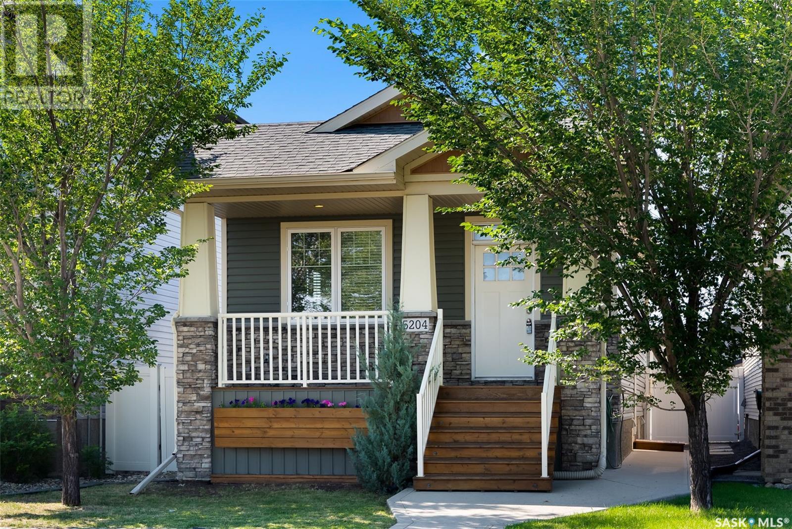 Photo 3 of 5204 Aerial Crescent, Regina SK