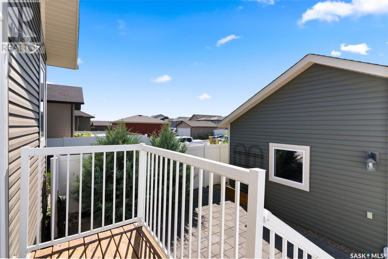Photo 10 of 5204 Aerial Crescent, Regina SK