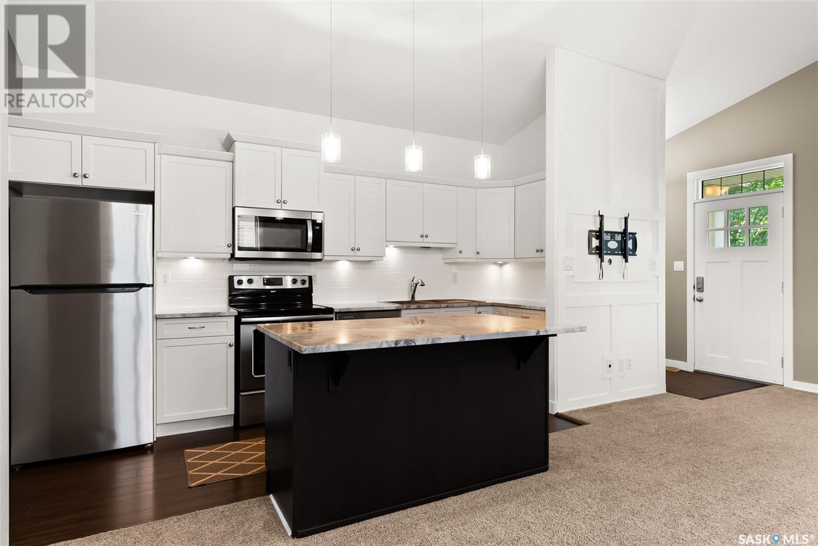 Photo 8 of 5204 Aerial Crescent, Regina SK