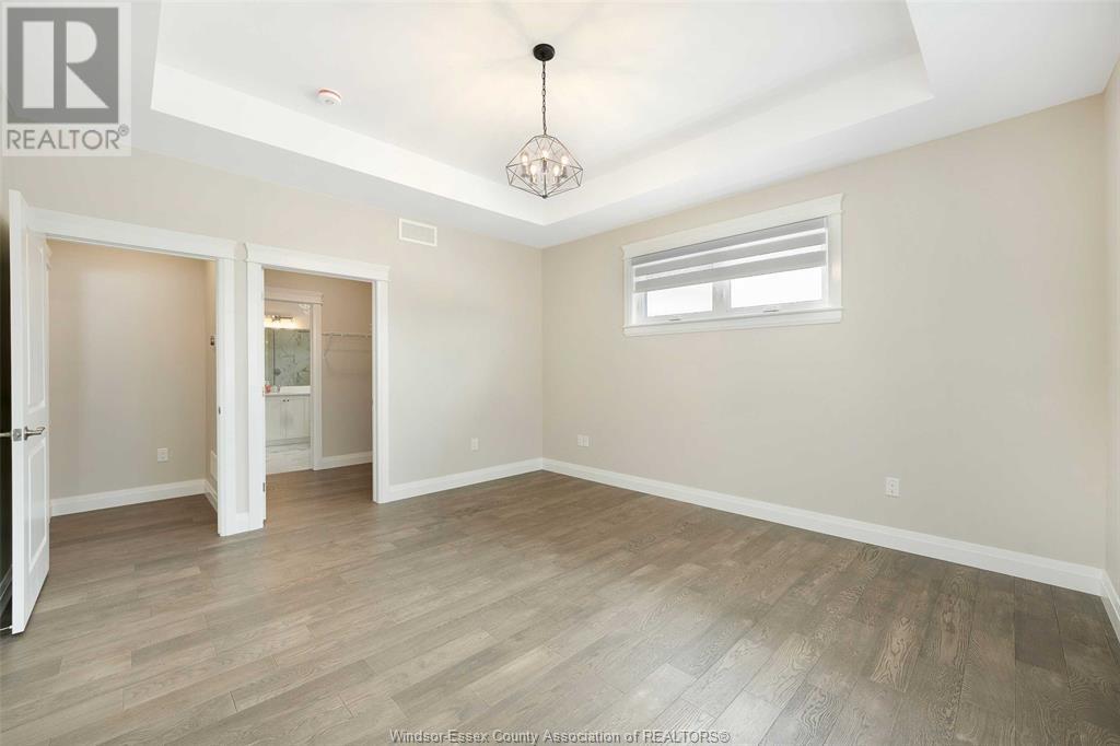 Photo 4 of 401 Pearson Avenue, Amherstburg ON
