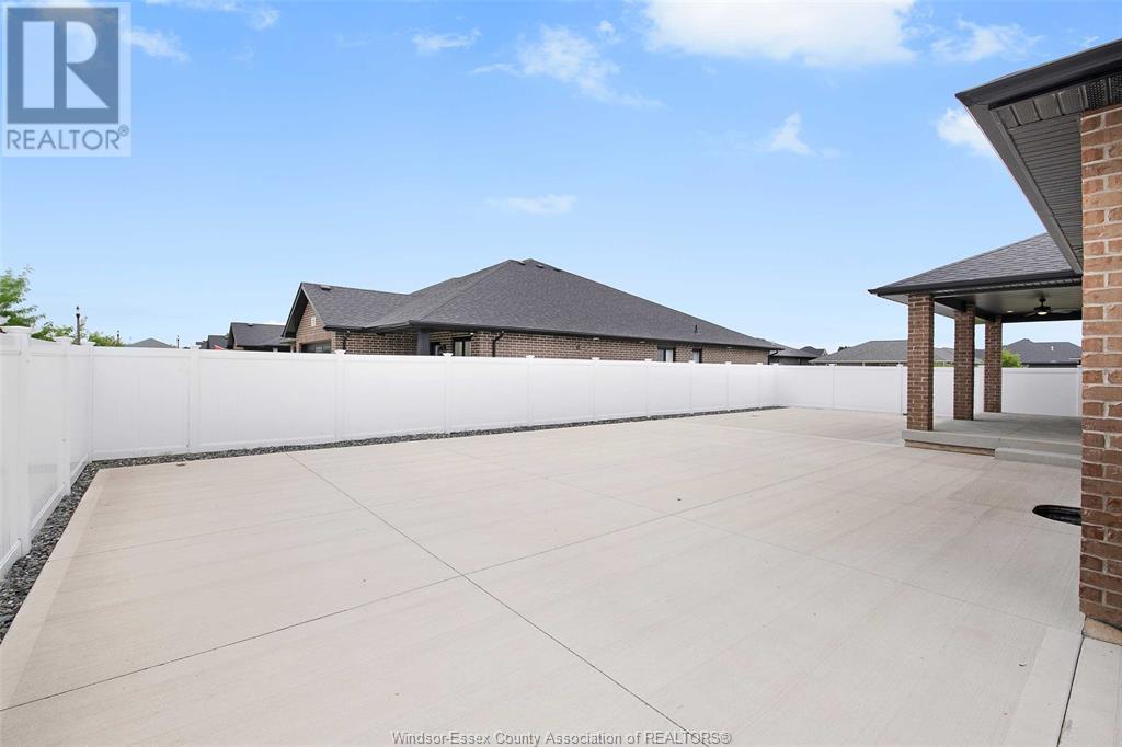 Photo 10 of 401 Pearson Avenue, Amherstburg ON