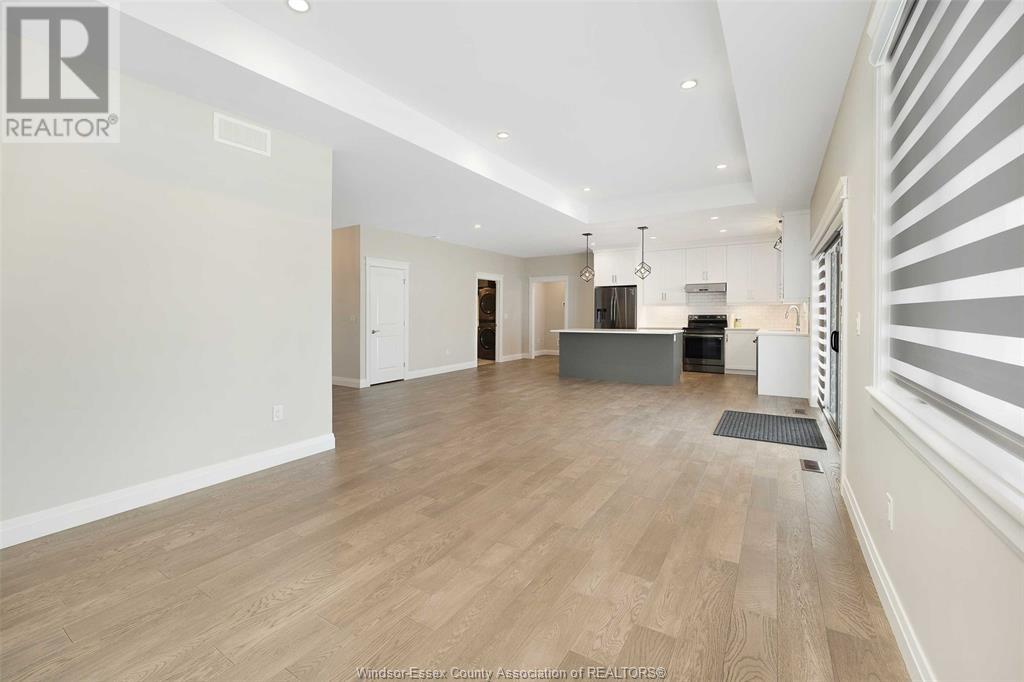 Photo 18 of 401 Pearson Avenue, Amherstburg ON