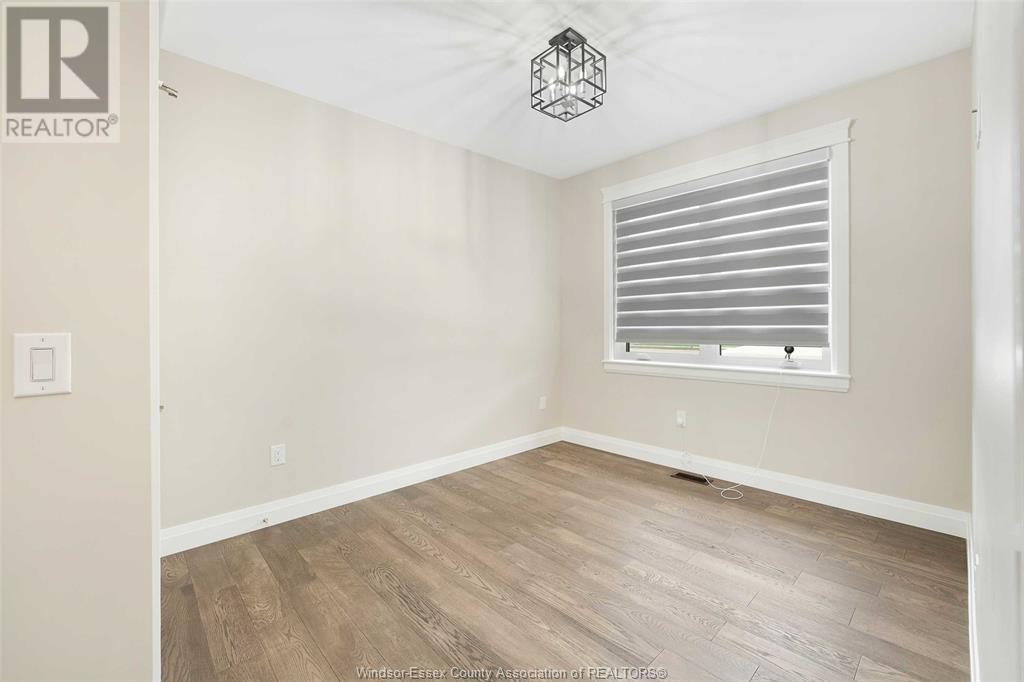 Photo 20 of 401 Pearson Avenue, Amherstburg ON