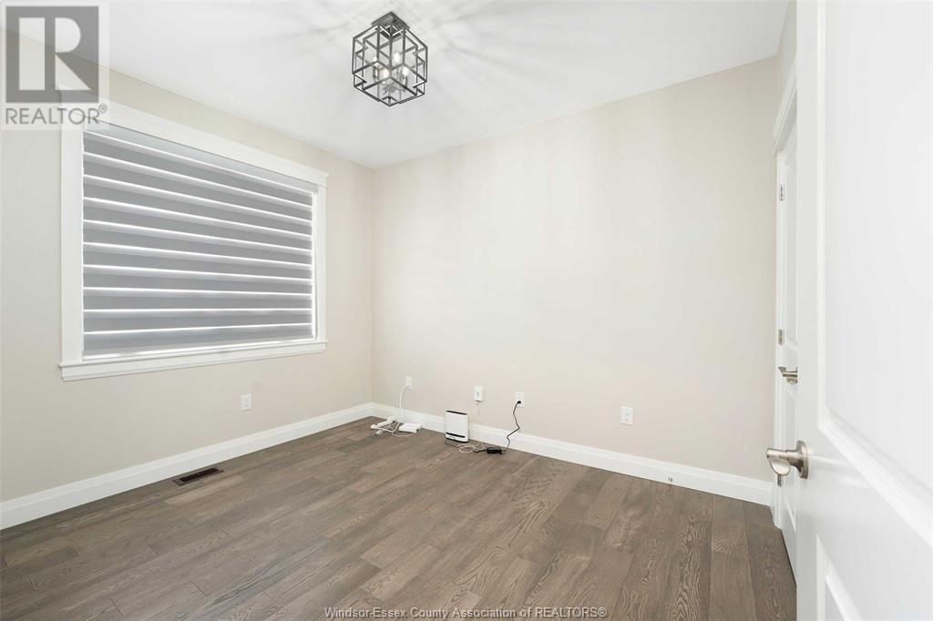Photo 28 of 401 Pearson Avenue, Amherstburg ON