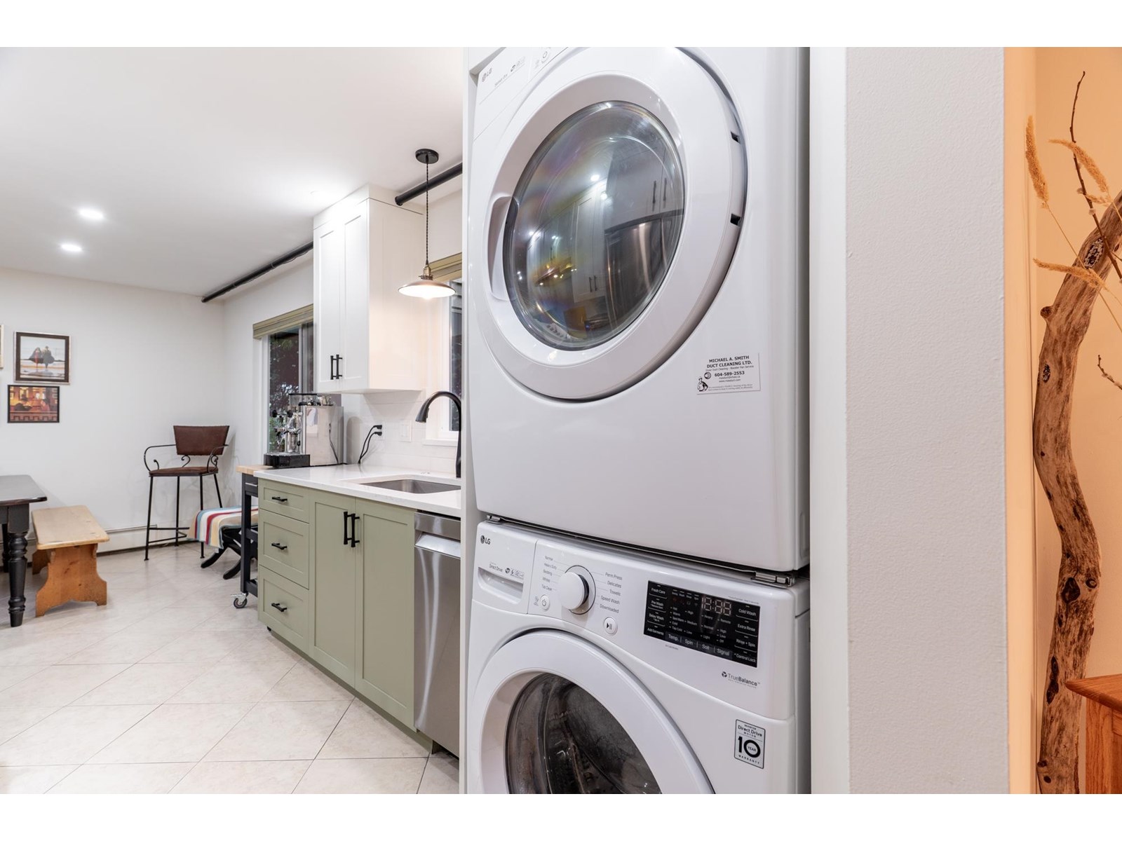 103 1351 MARTIN STREET, White Rock