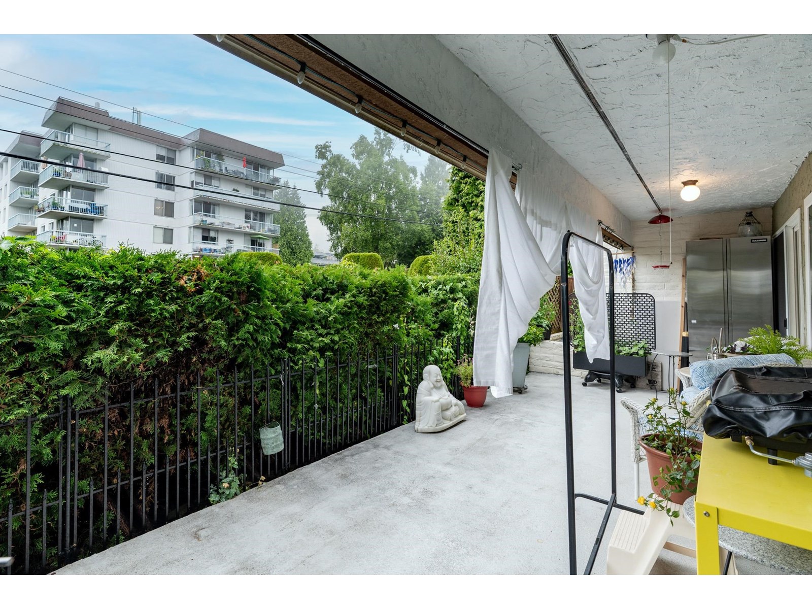 103 1351 MARTIN STREET, White Rock