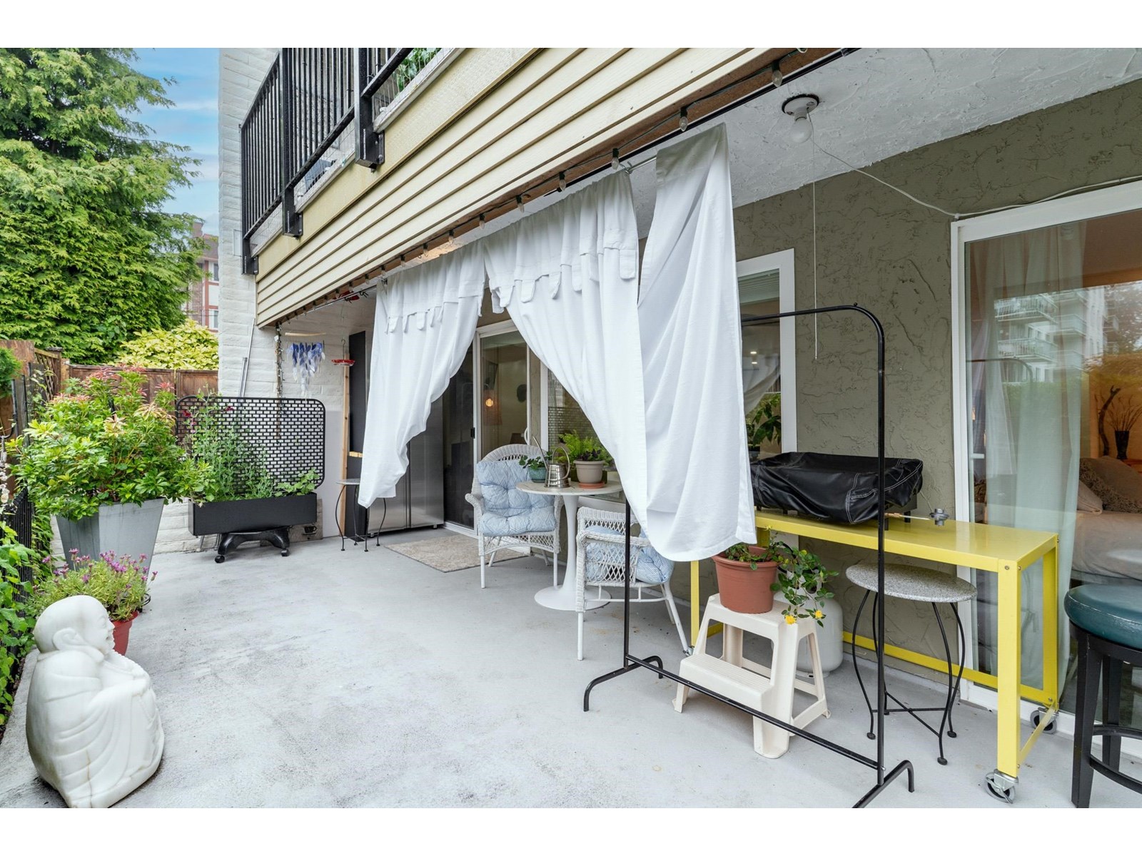 103 1351 MARTIN STREET, White Rock