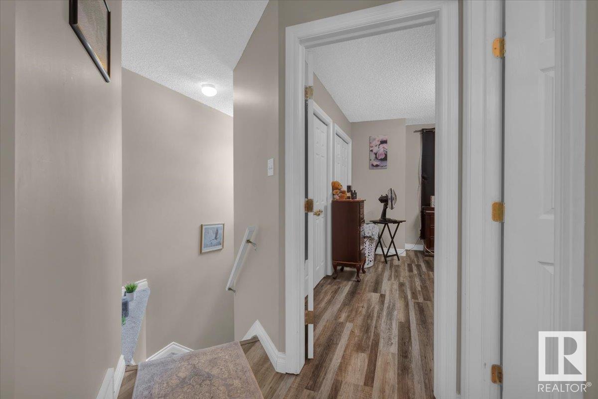 Photo 9 of 1 345 Kirkness Rd Nw, Edmonton AB